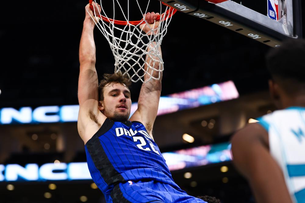 运动员们将 运动员们将